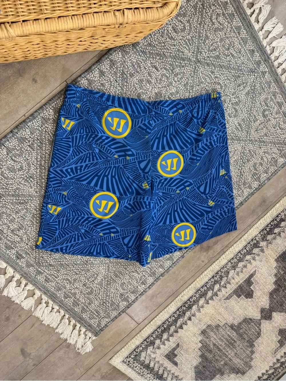 Vintage 90s Warrior Men’s Graphic Athletic Shorts Size Large